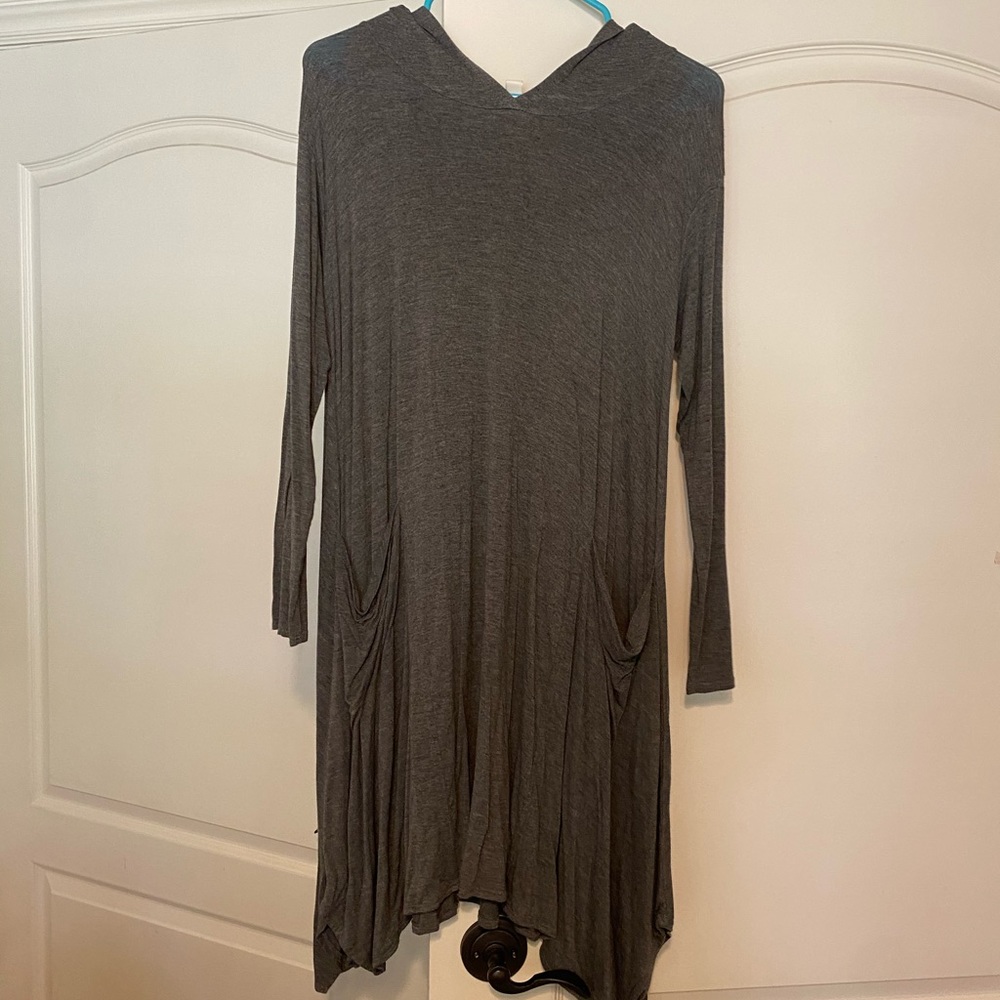 Gray dress with pockets
